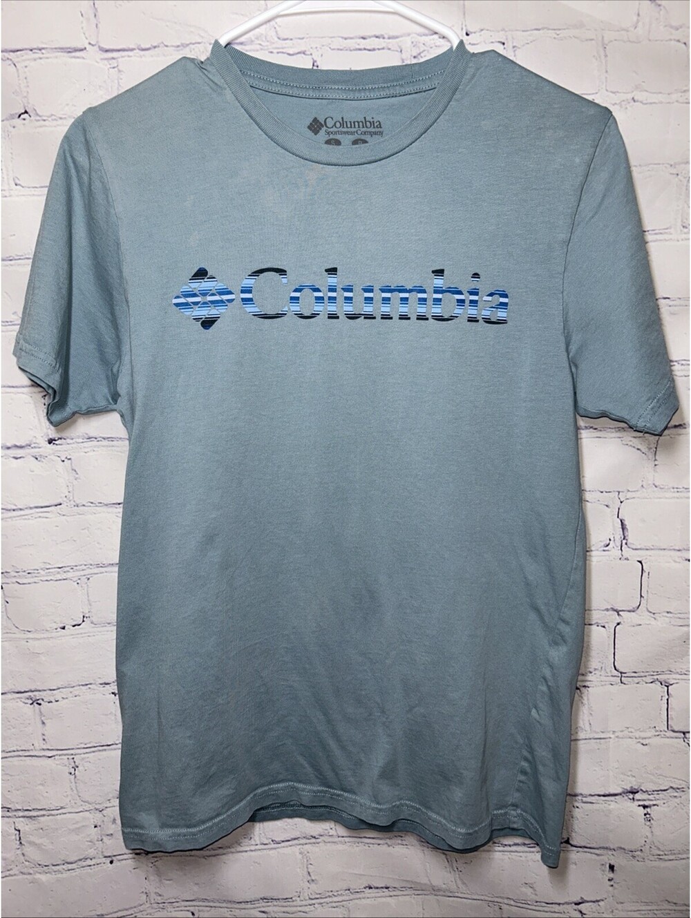 Columbia Men's Logo Graphic T-Shirt Light Blue 100% Cotton Size Small NWOT